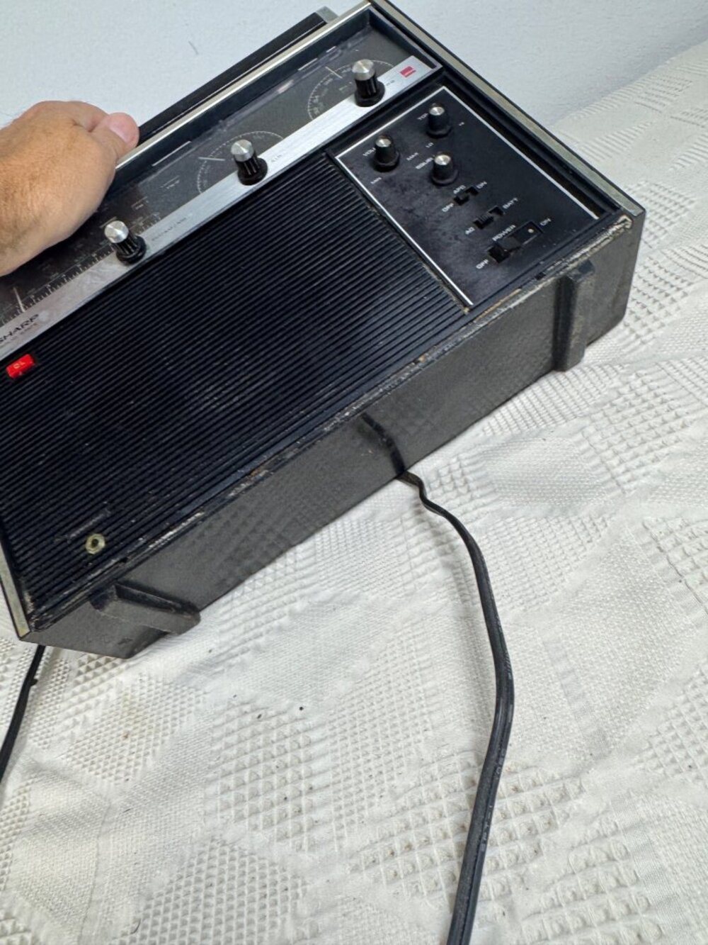 Sharp FV-18U Vintage Solid State Radio 1970s FM/AM/MB/AIR Bands Black Vintage - Picture 12 of 12